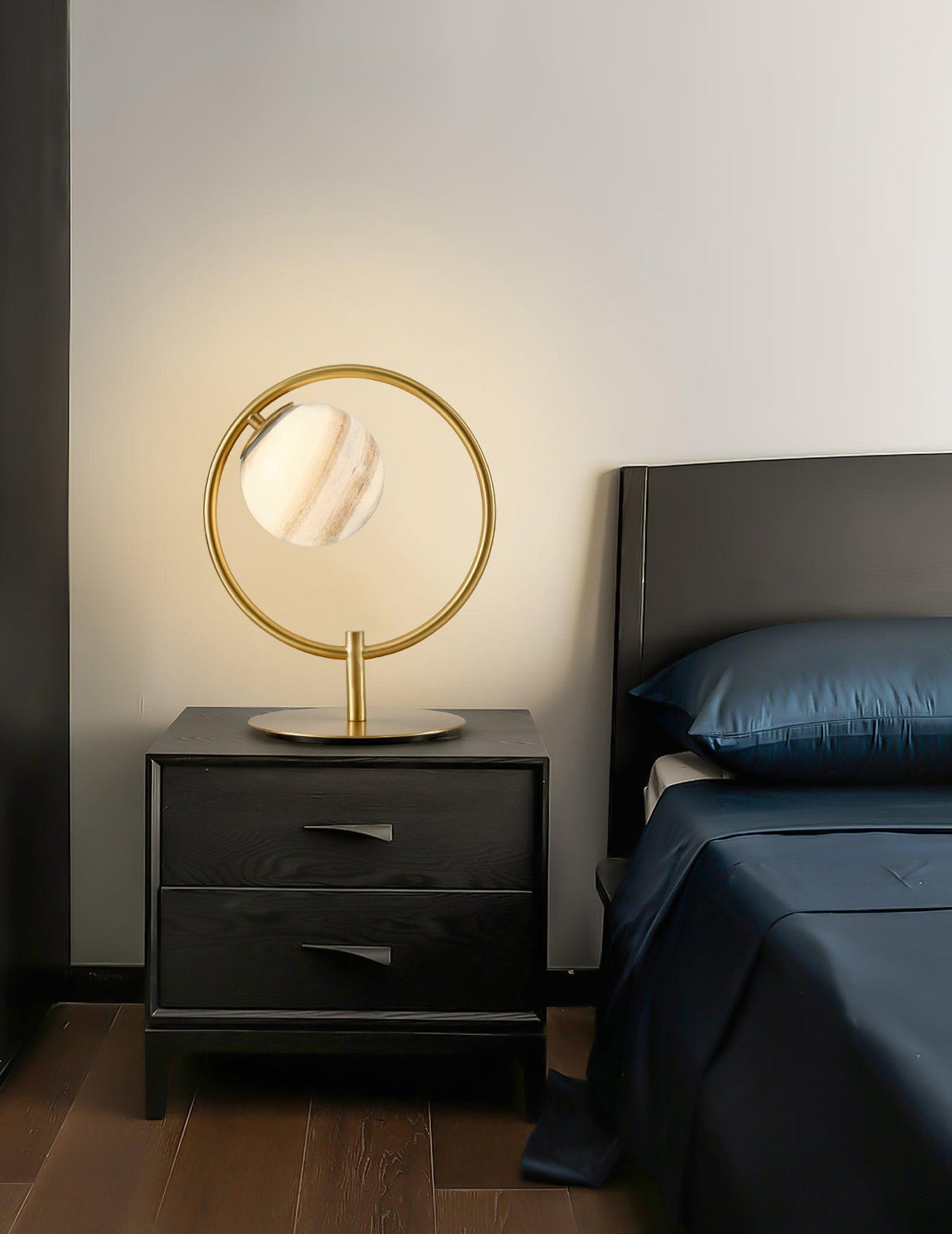 Jupiter Table Lamp