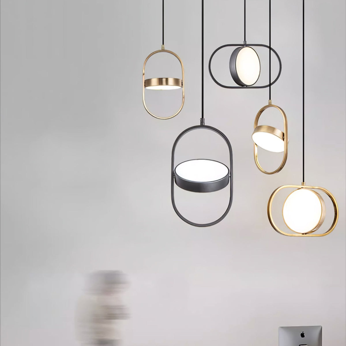 Kuu Pendant Light
