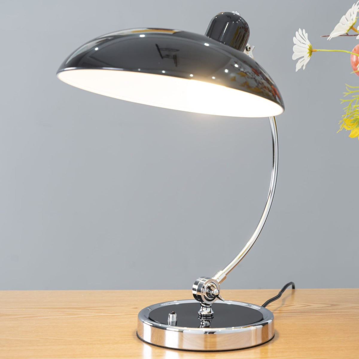 Kaiser idell Table lamp