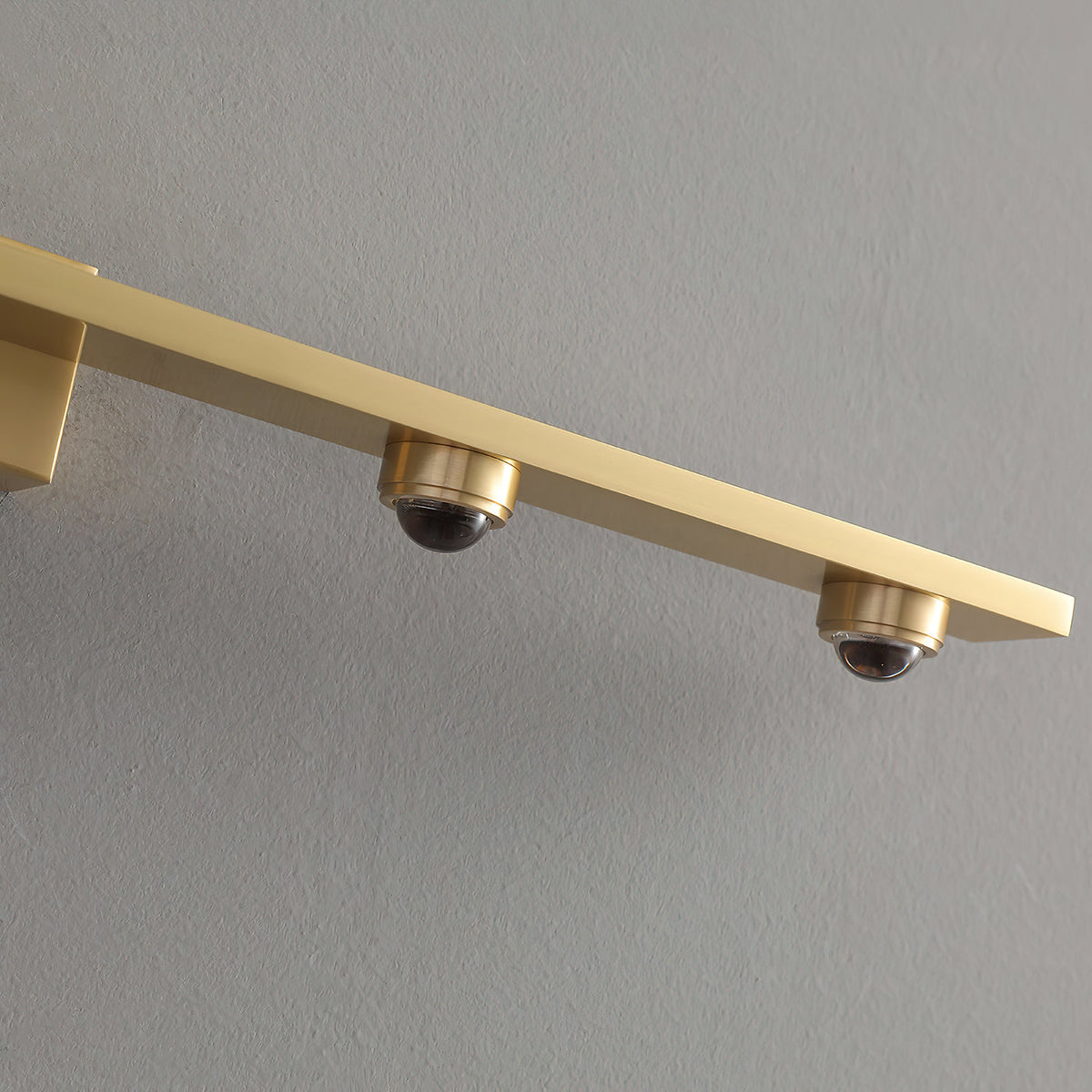 kent-wall-lamp