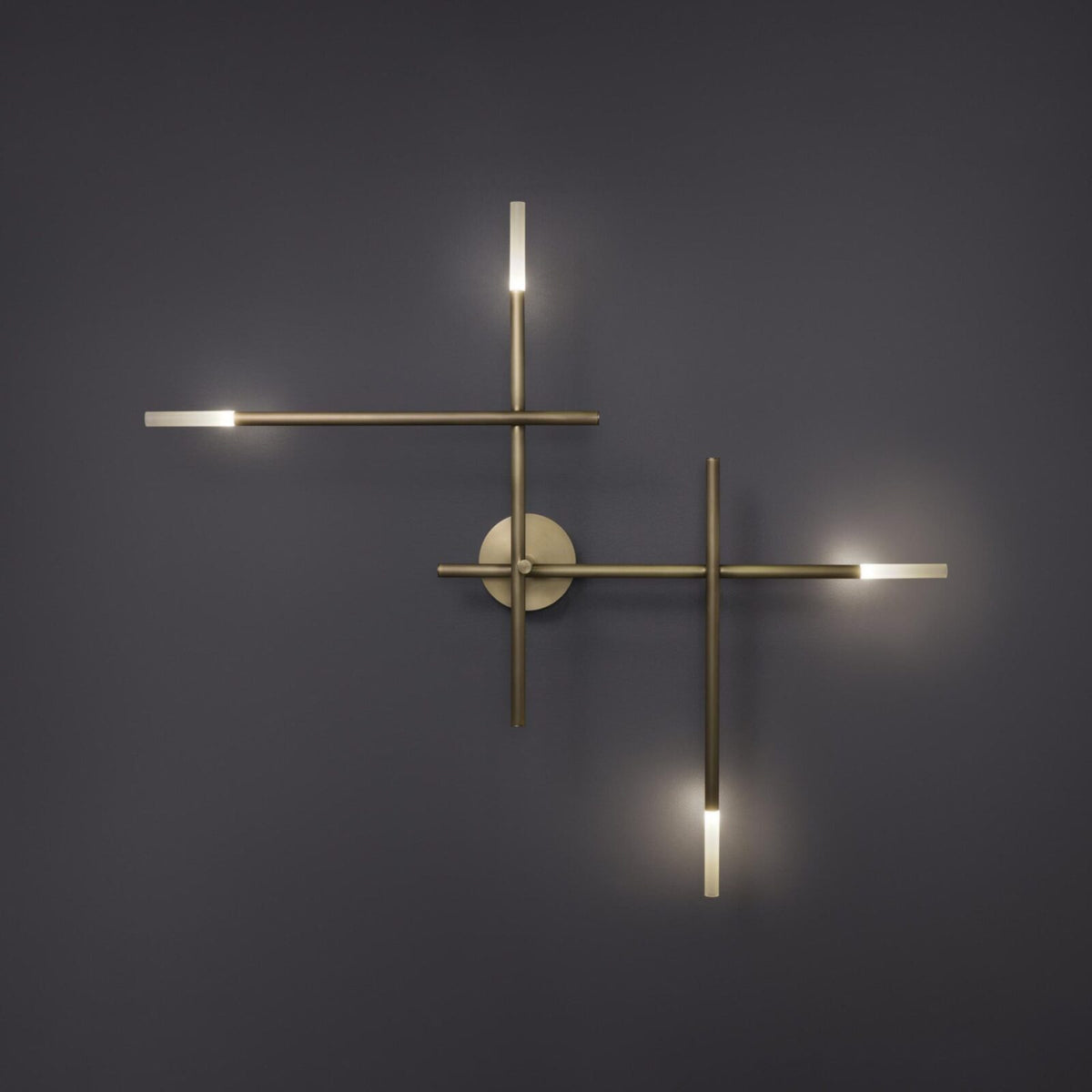 Kitami Wall Lamp