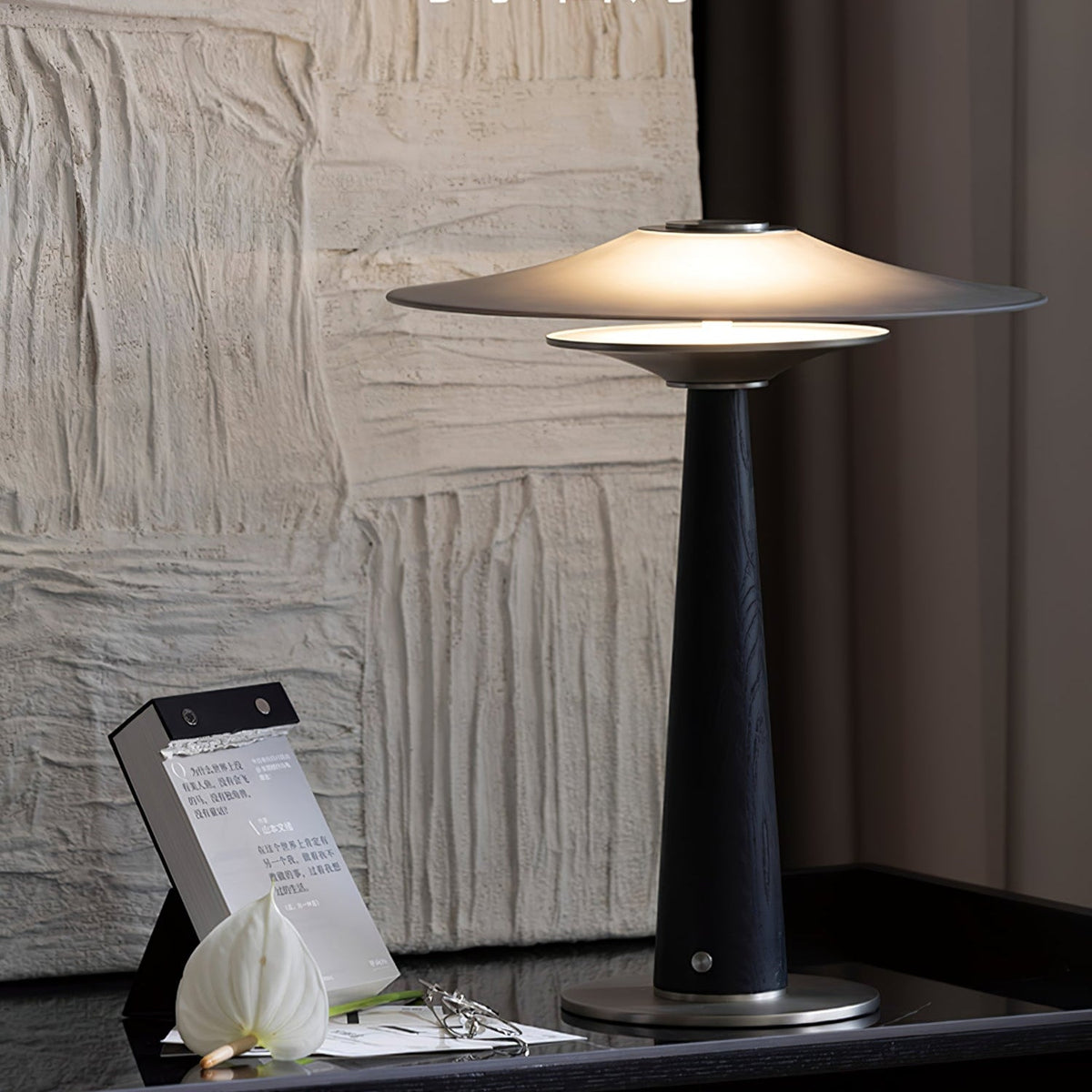 Kizu Peak Table Lamp – Sculptural LED Table Light for Modern Interiors