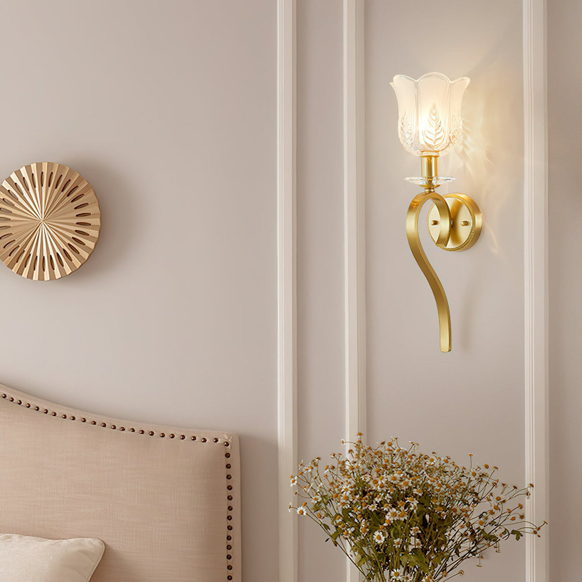 kristy-wall-lamp
