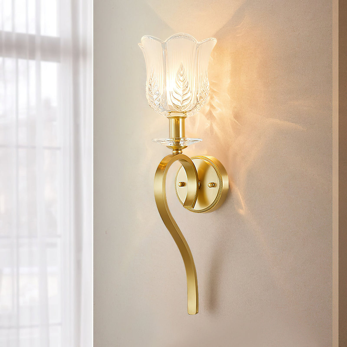 kristy-wall-lamp