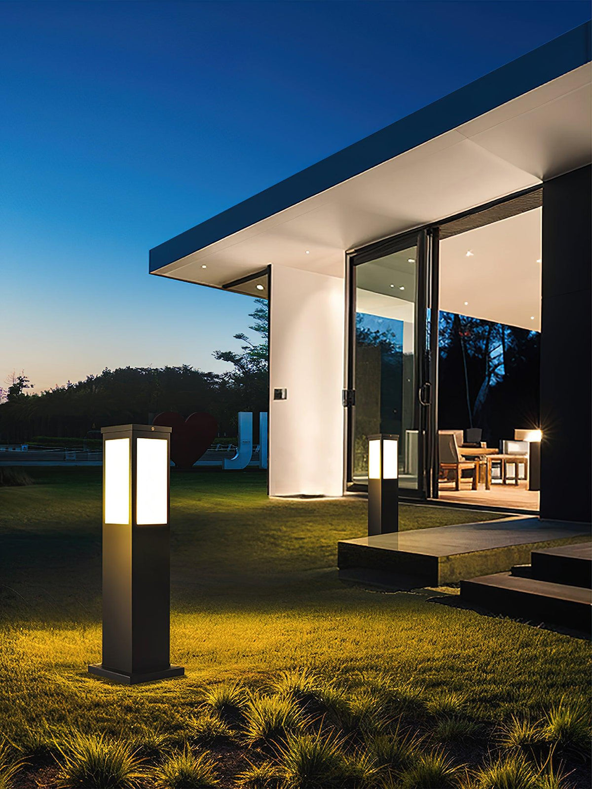 Kuzco Solar Bollard Light – Architectural Outdoor Post Lamp in Black