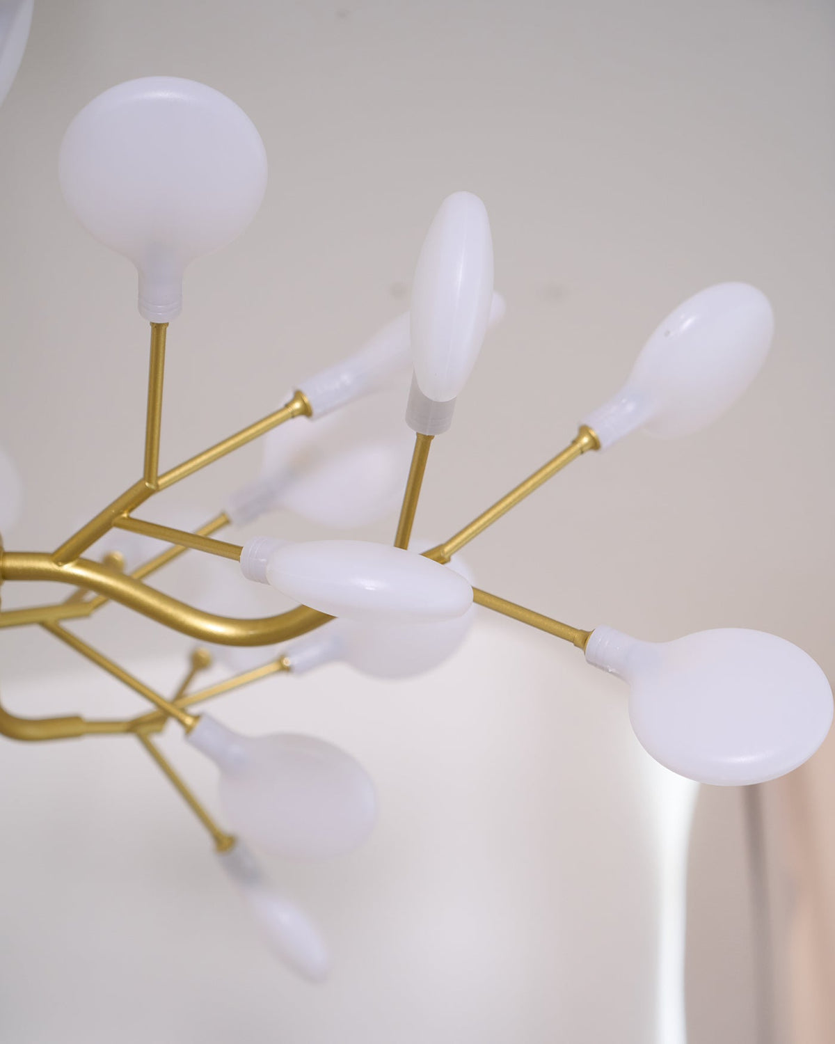led-firefly-sputnik-chandelier