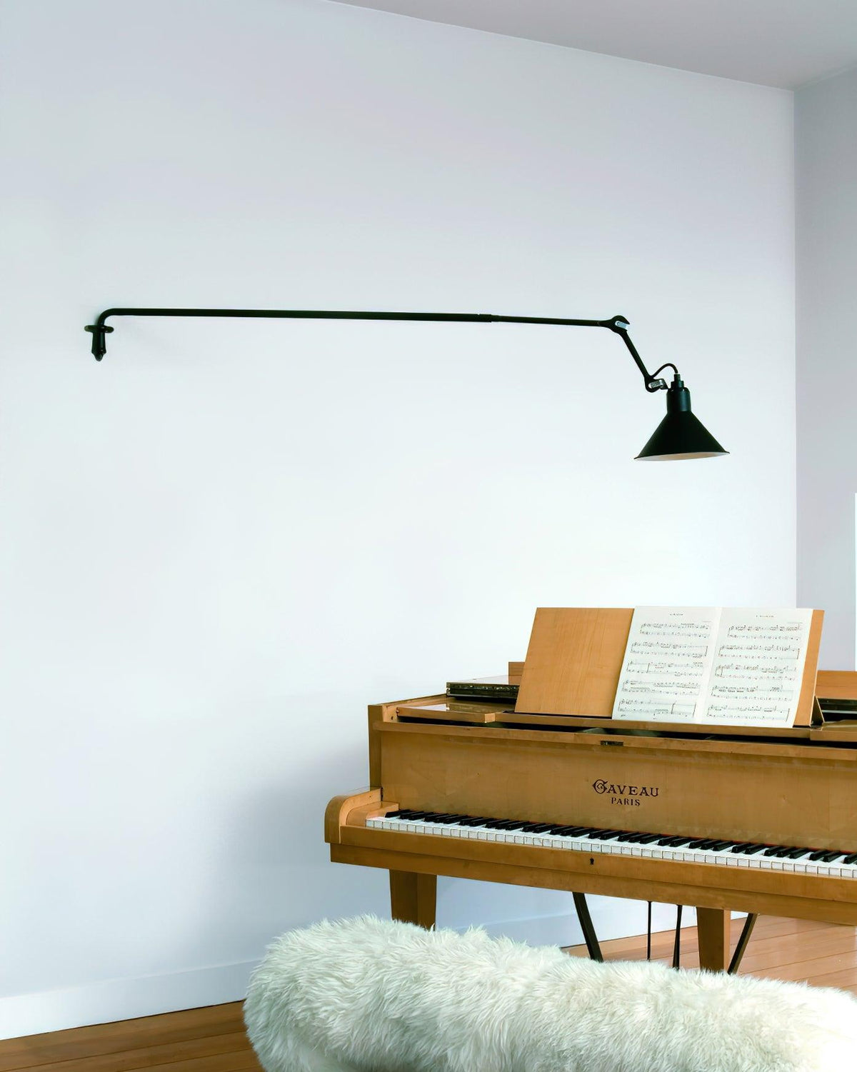 versa-glide-g203-wall-light