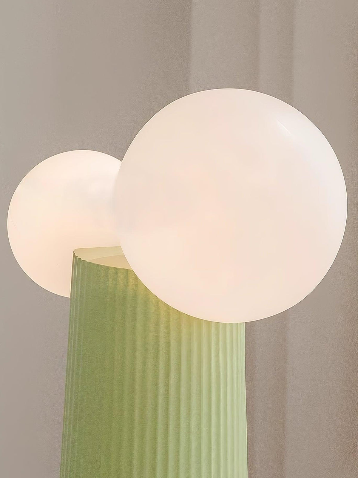 land-table-lamp