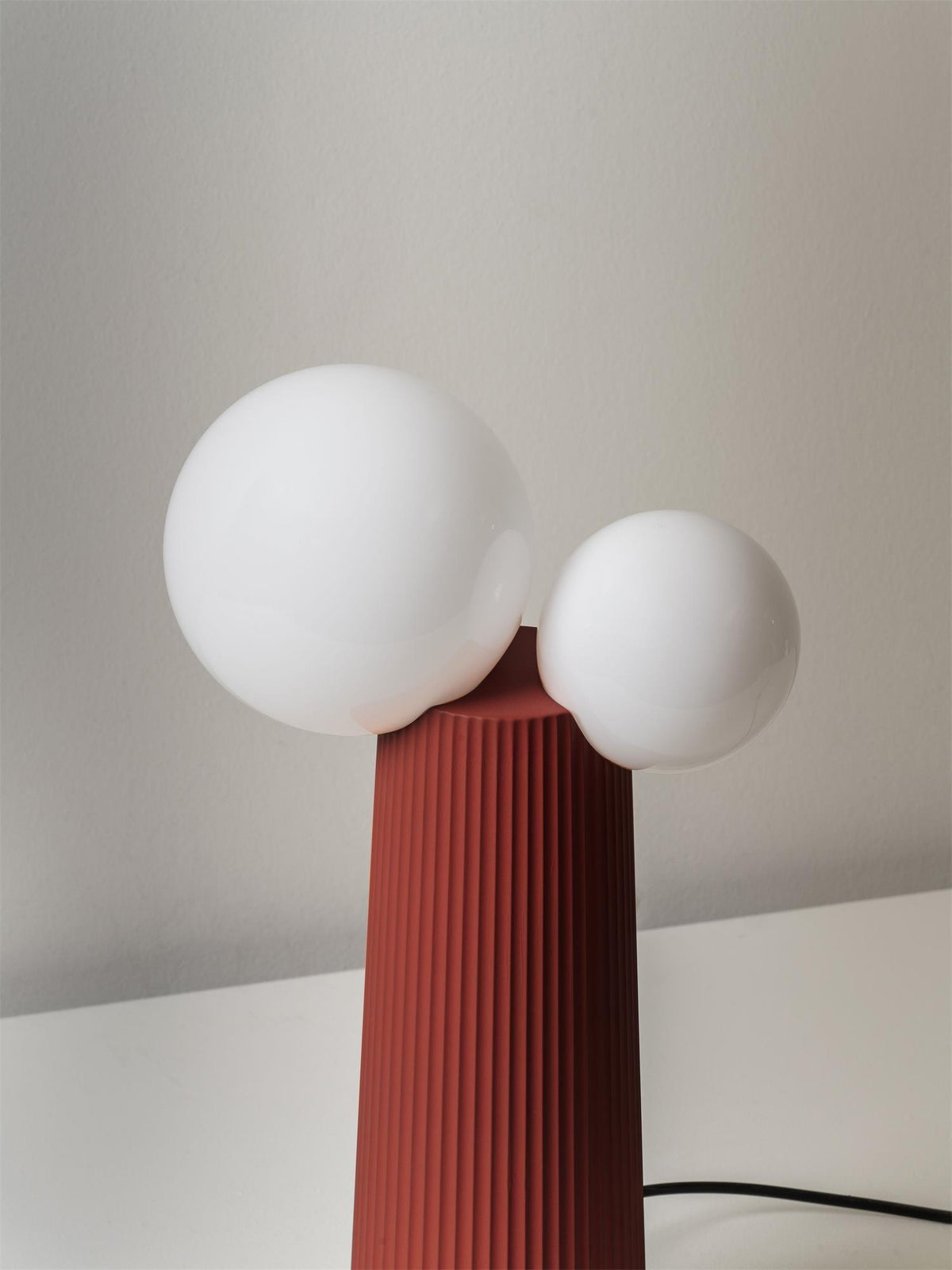 land-table-lamp