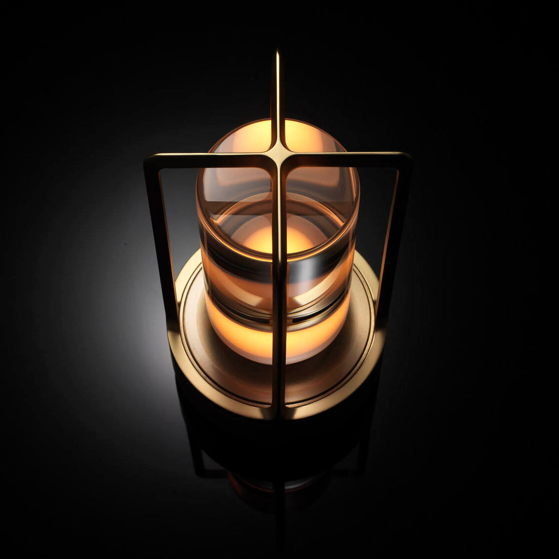 lantern-cordless-crystal-table-lamp