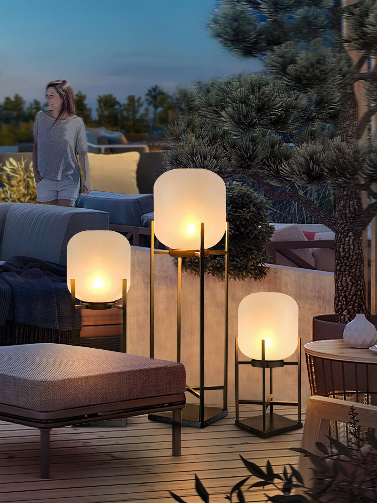 Lantern Solar Outdoor Floor Lamp