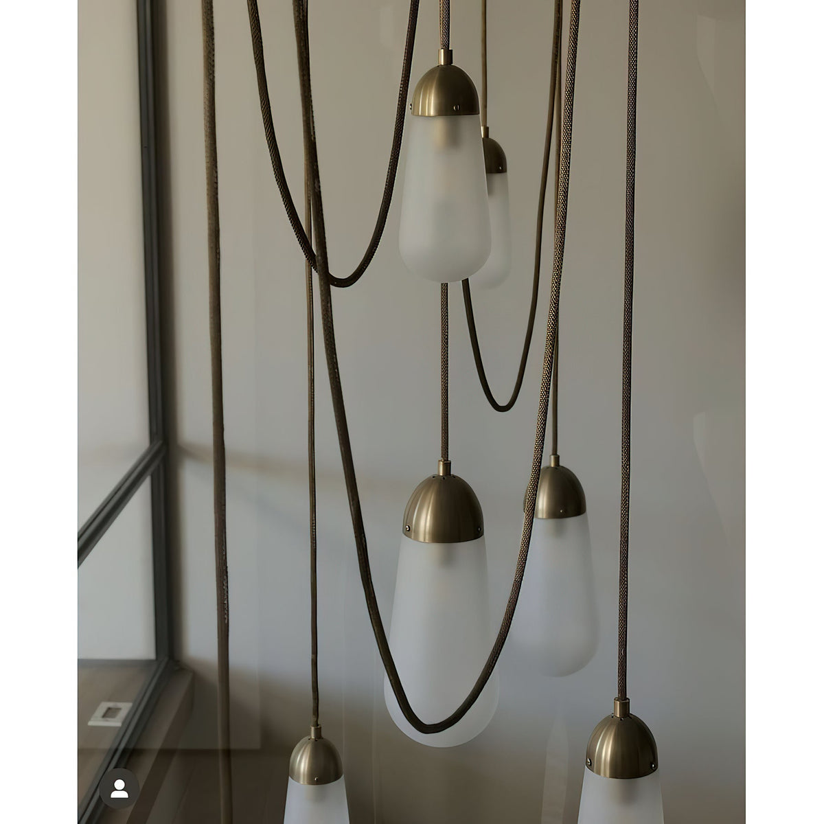 lariat-pendant-lamp
