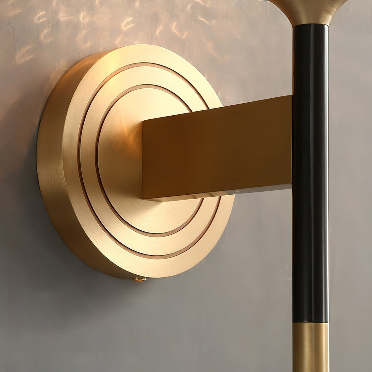 Lattice Glass Wall Light