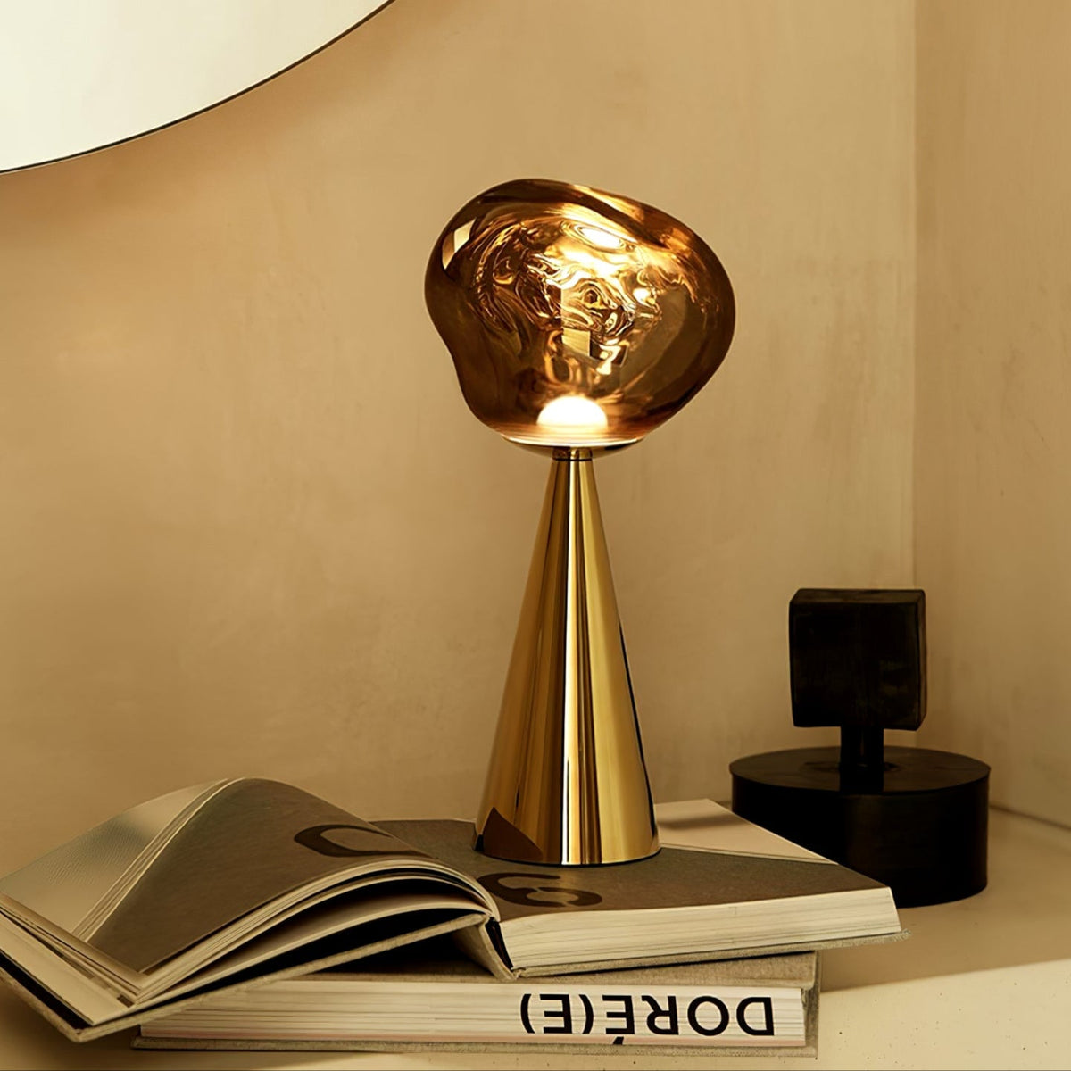 Lava Rechargeable Table Lamp – Modern Art Shade LED Table Light