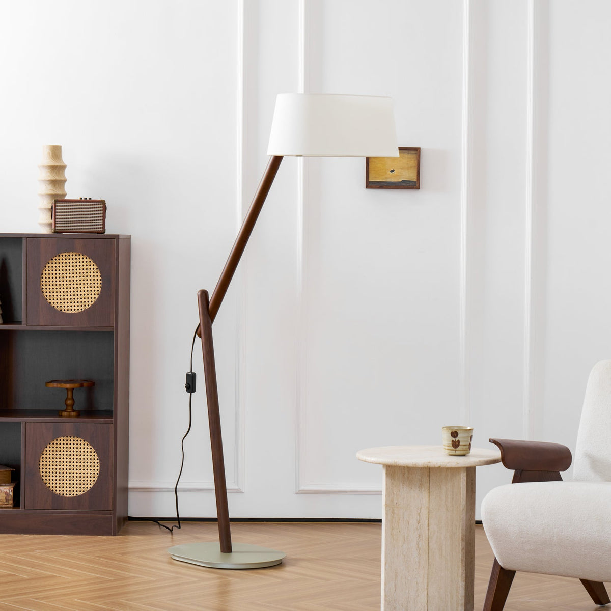lean-pivot-floor-lamp