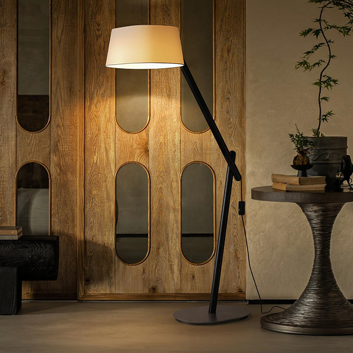 lean-pivot-floor-lamp