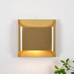leclerc-brass-wall-lamp