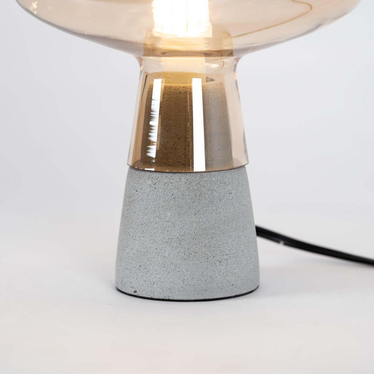 Leimu Glass Table Lamp