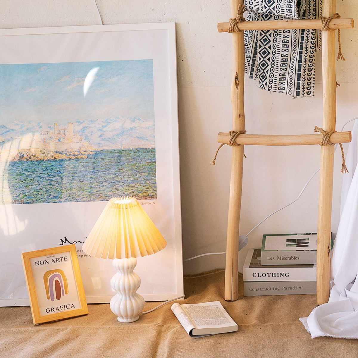 Leo Table Lamp