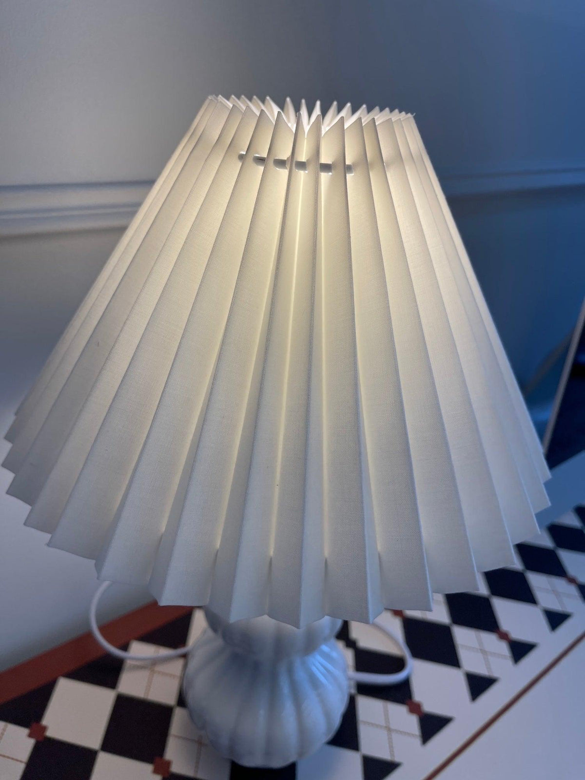 Leo Table Lamp