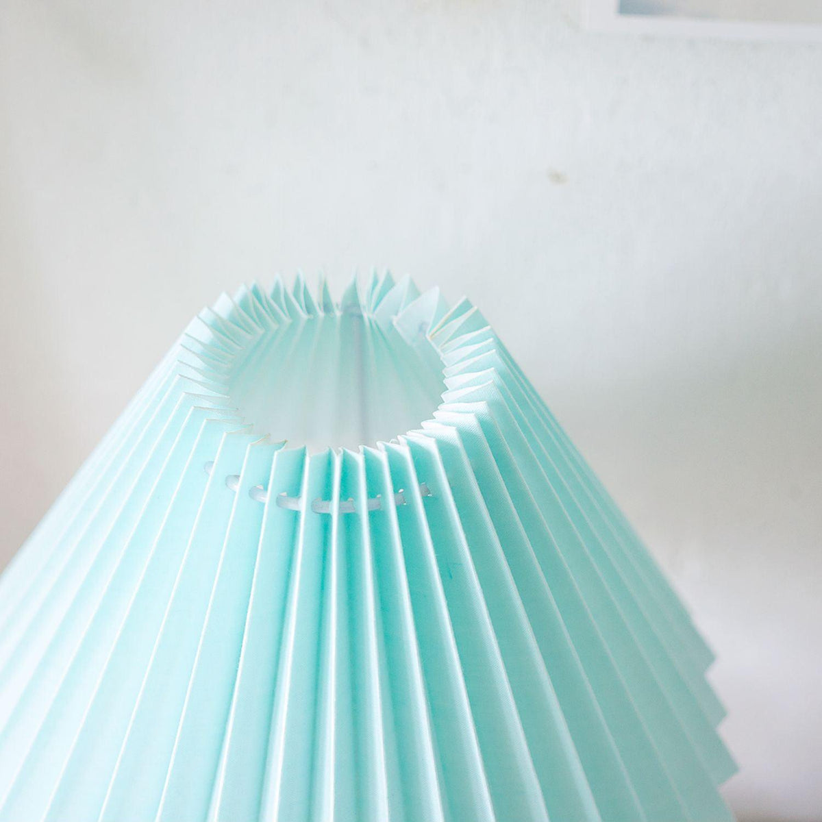 Leo Table Lamp