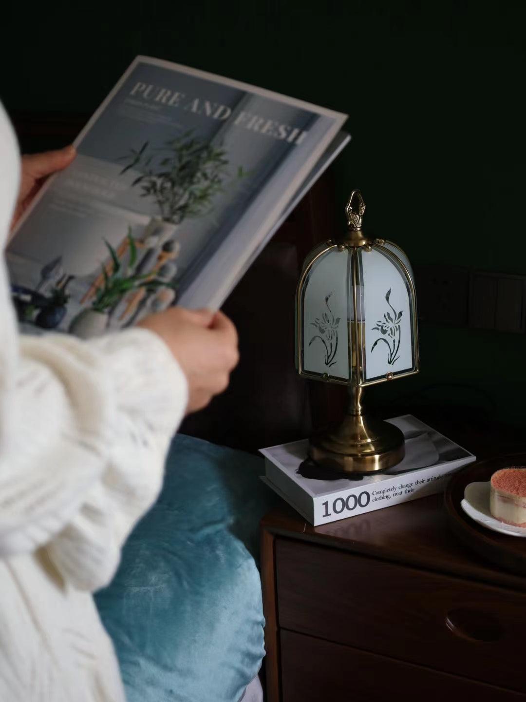 leonore-metal-table-lamp