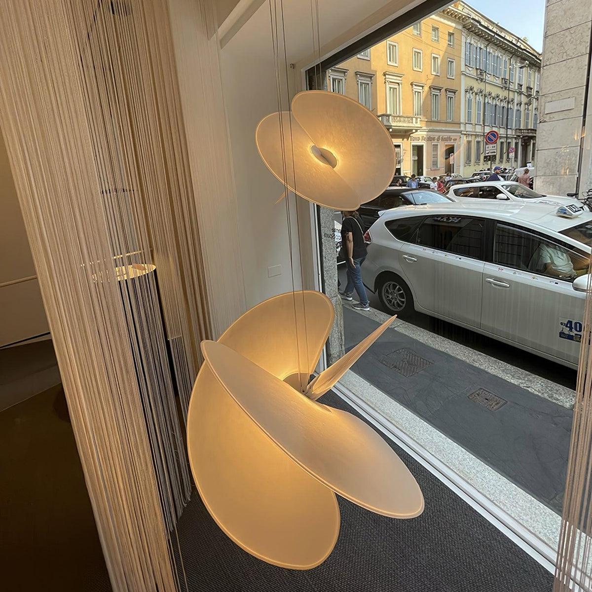 Modern Sail Pendant Light – Minimalist LED Ceiling Lamp for Dining Room & Living Room