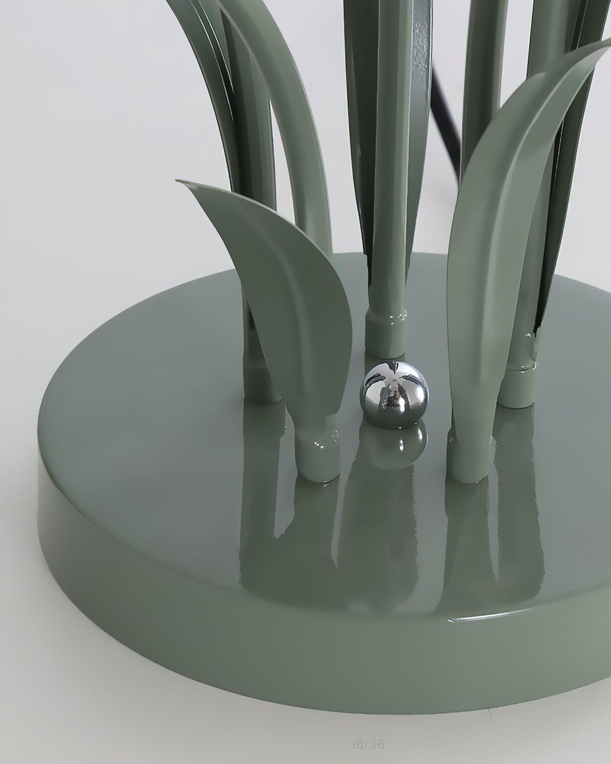 lily-blossom-table-lamp
