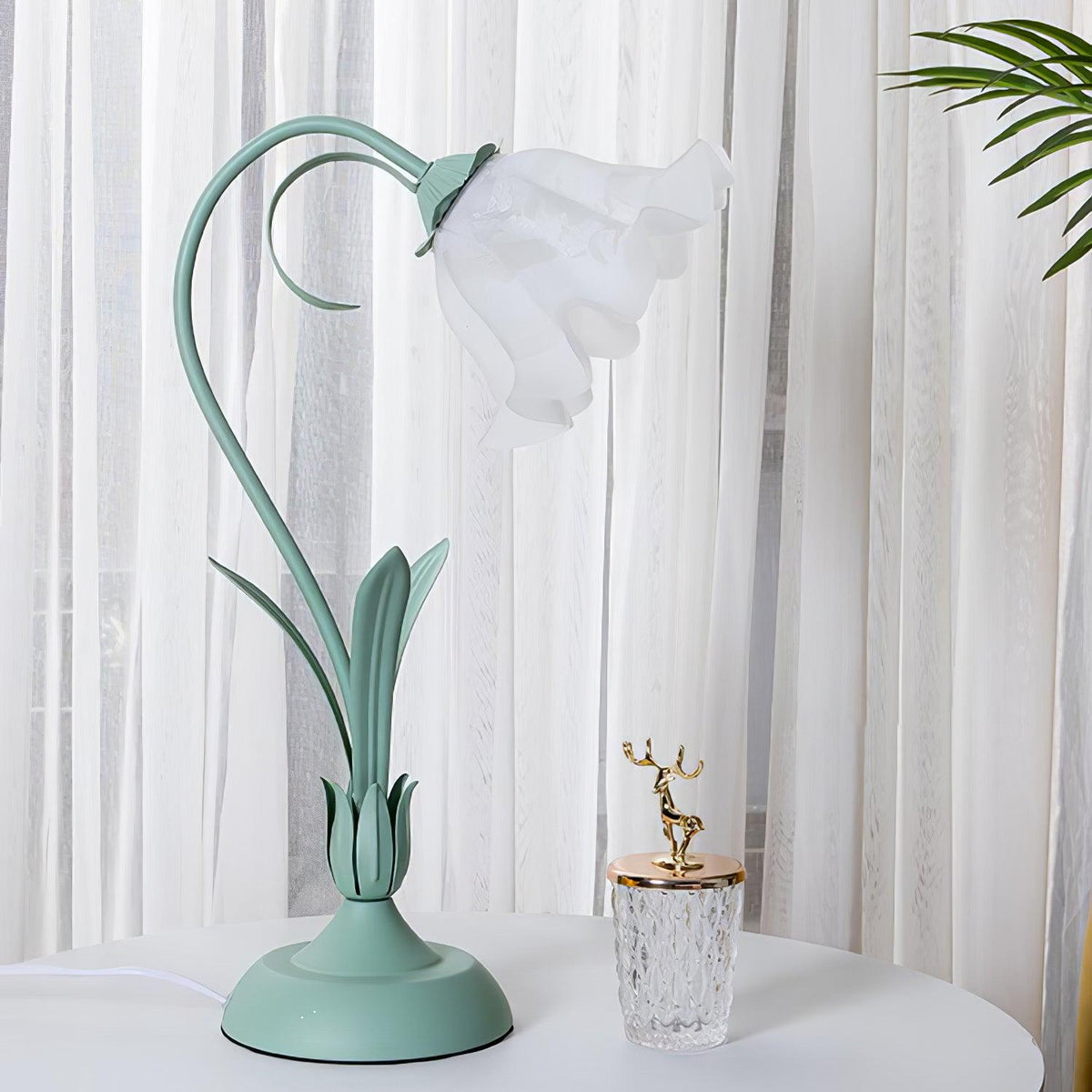 lily-of-the-valley-table-lamp