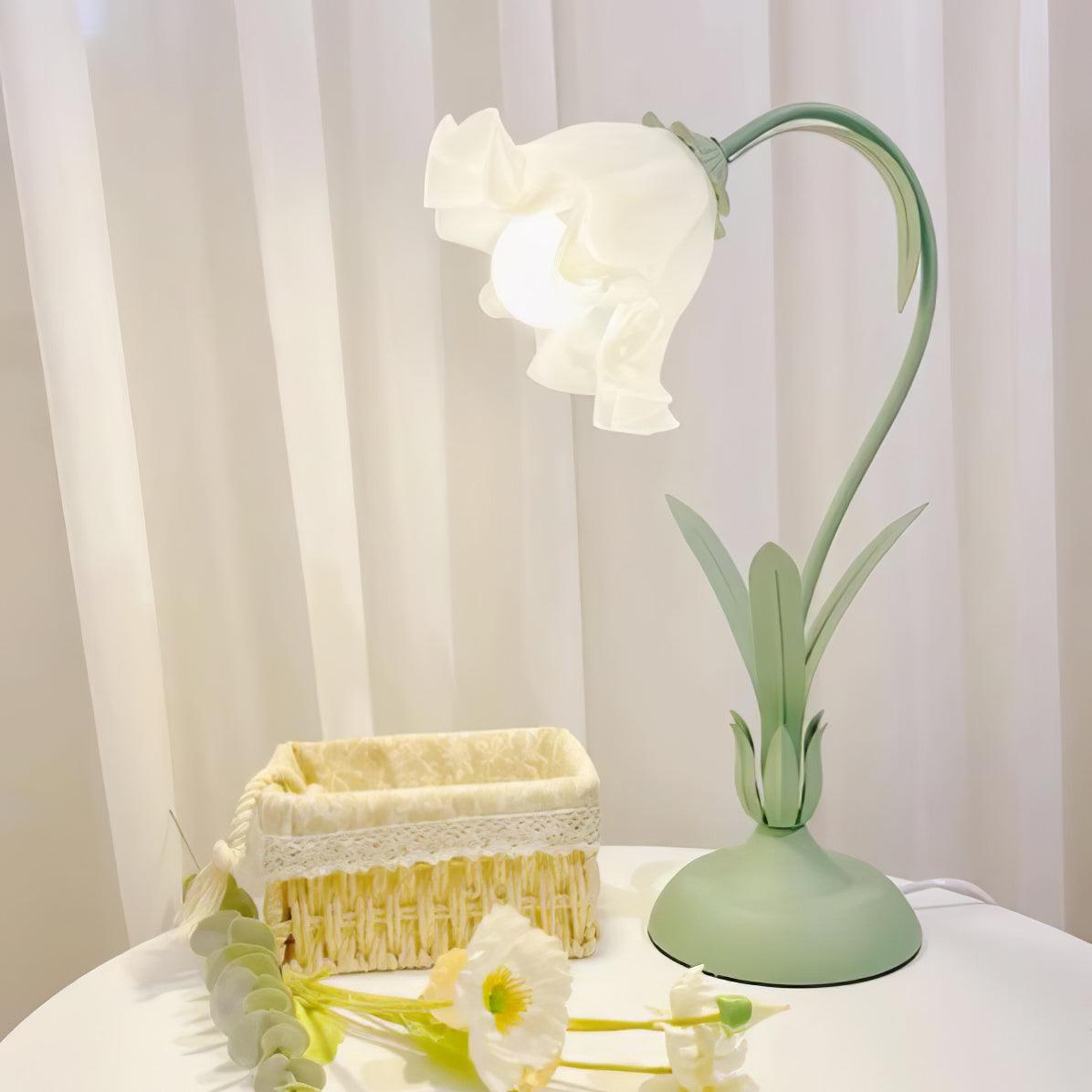 lily-of-the-valley-table-lamp