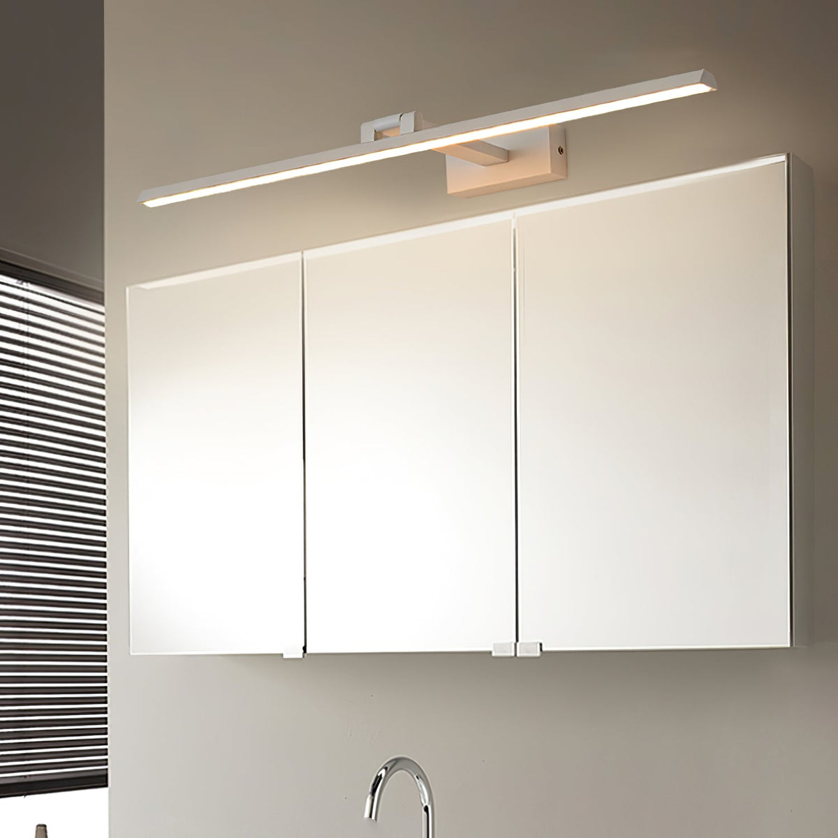 Linear Mounted Vanity Wall Light