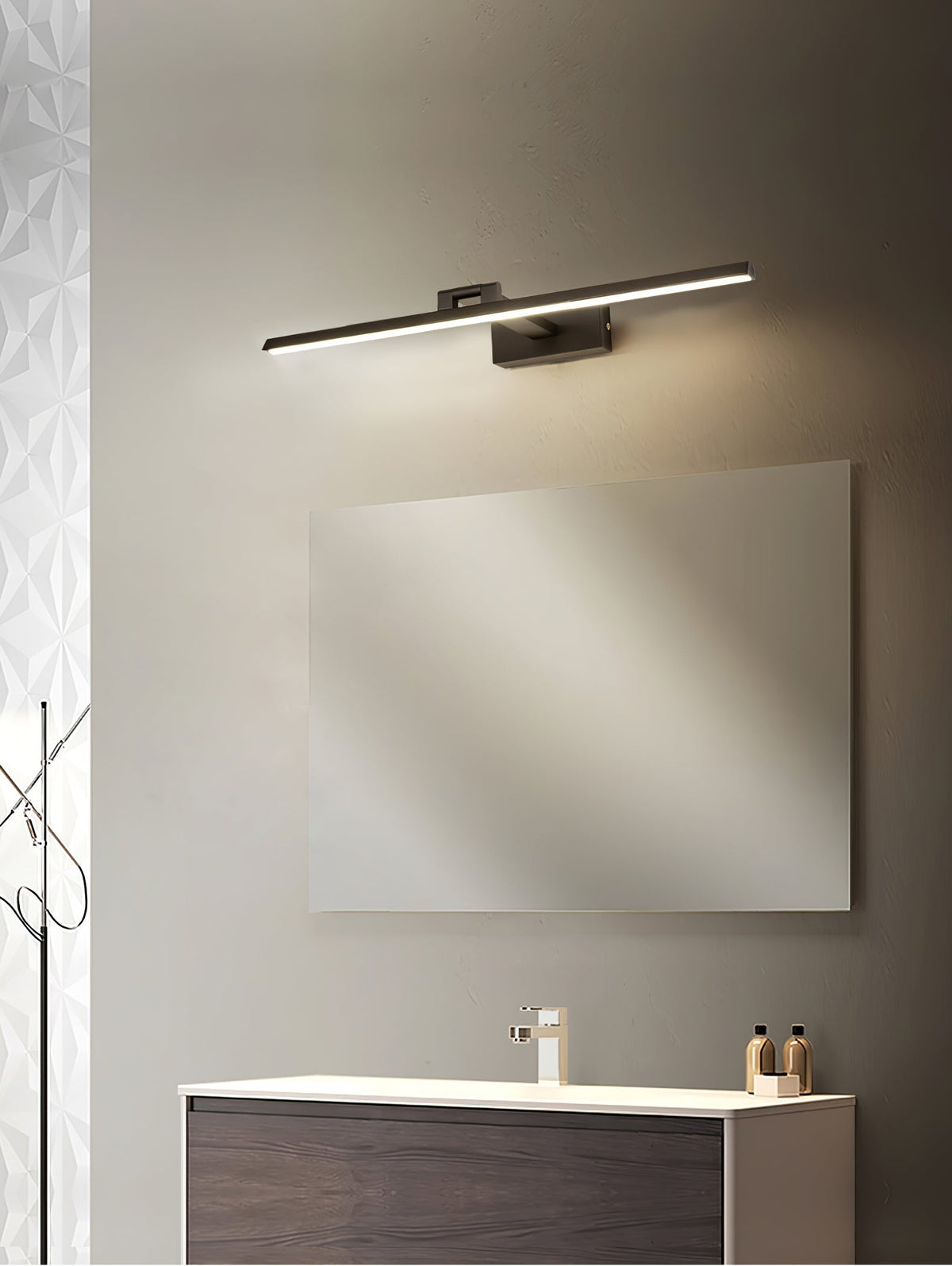 Linear Mounted Vanity Wall Light