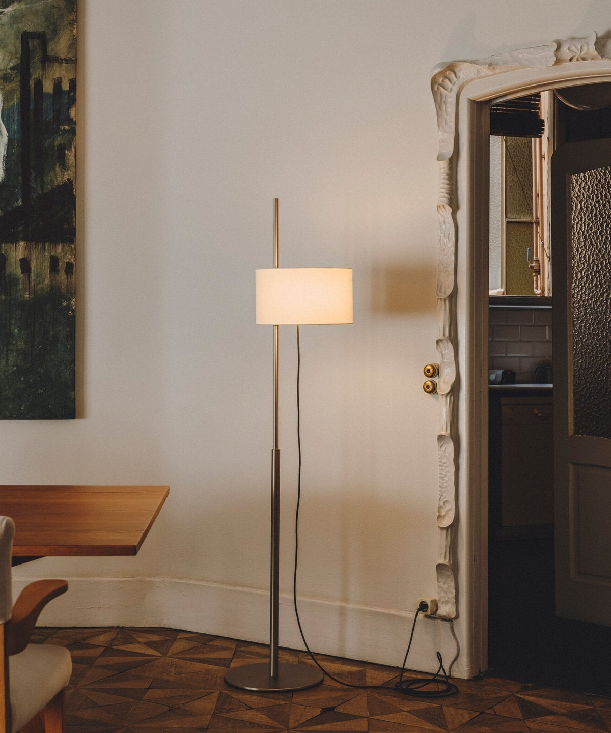 Lino Arc Floor Lamp – Modern Designer Arc Floor Light for Living Room