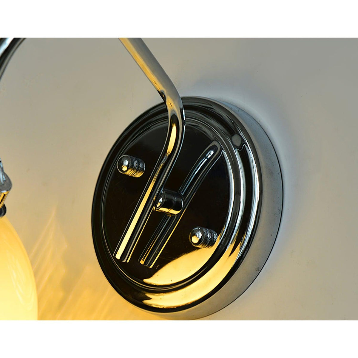 litchford-wall-lamp