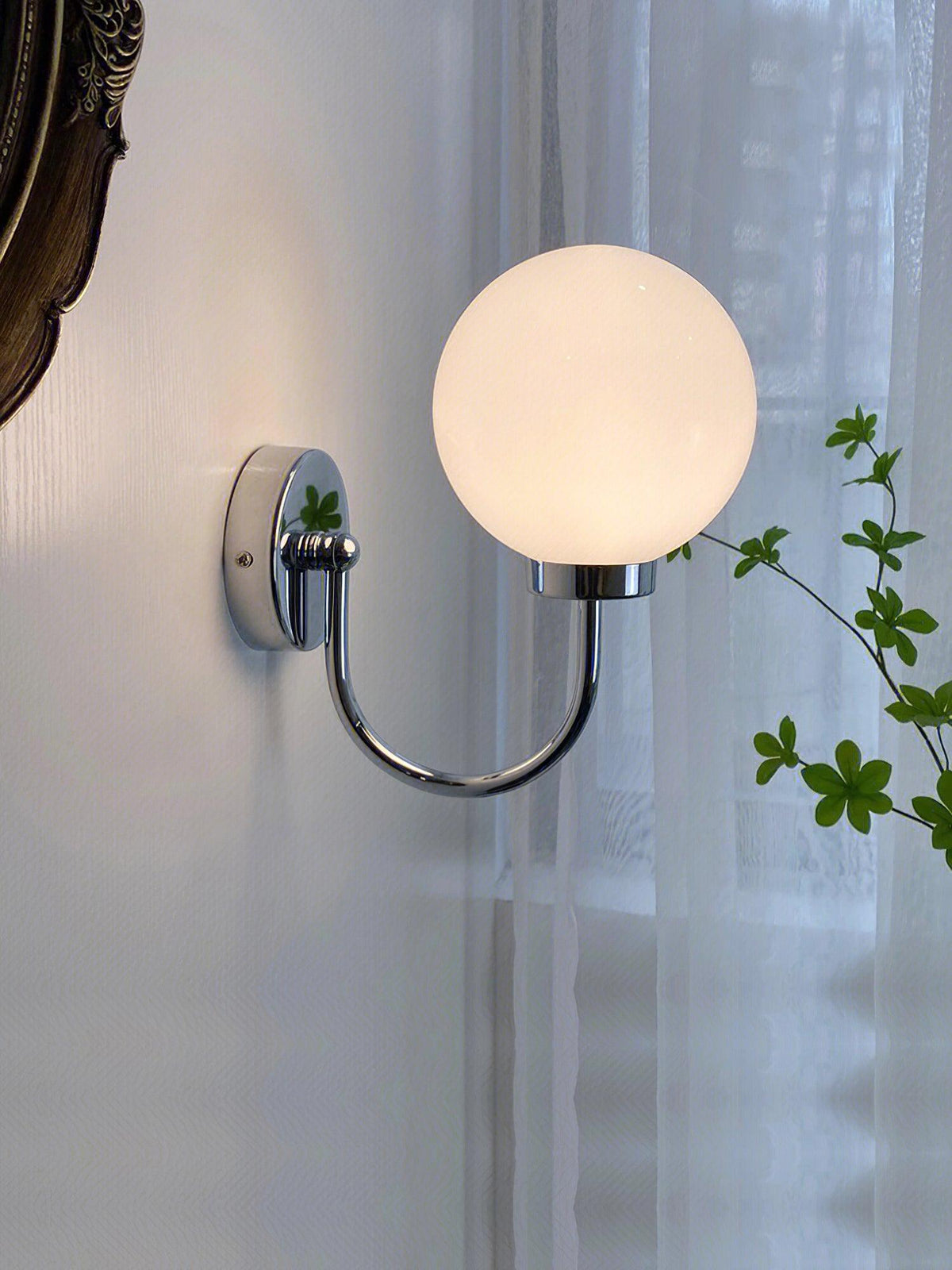 loa-wall-lamp
