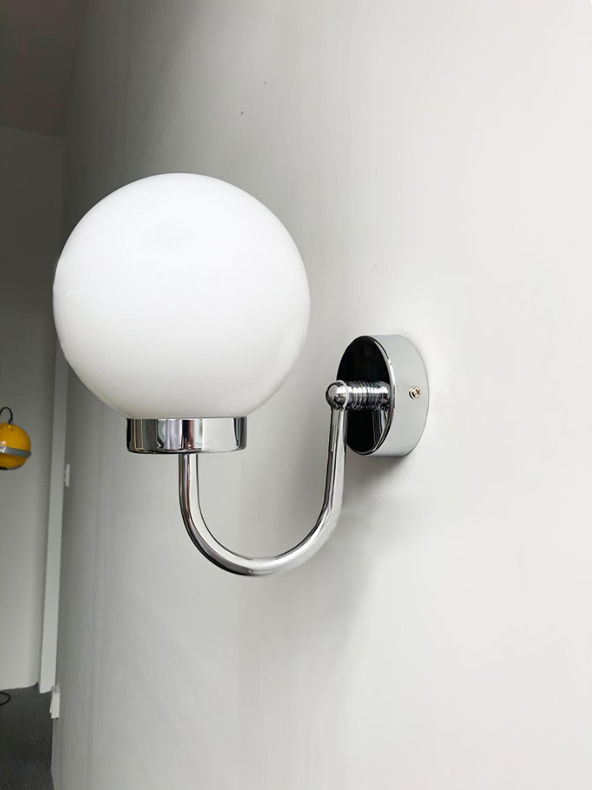 loa-wall-lamp