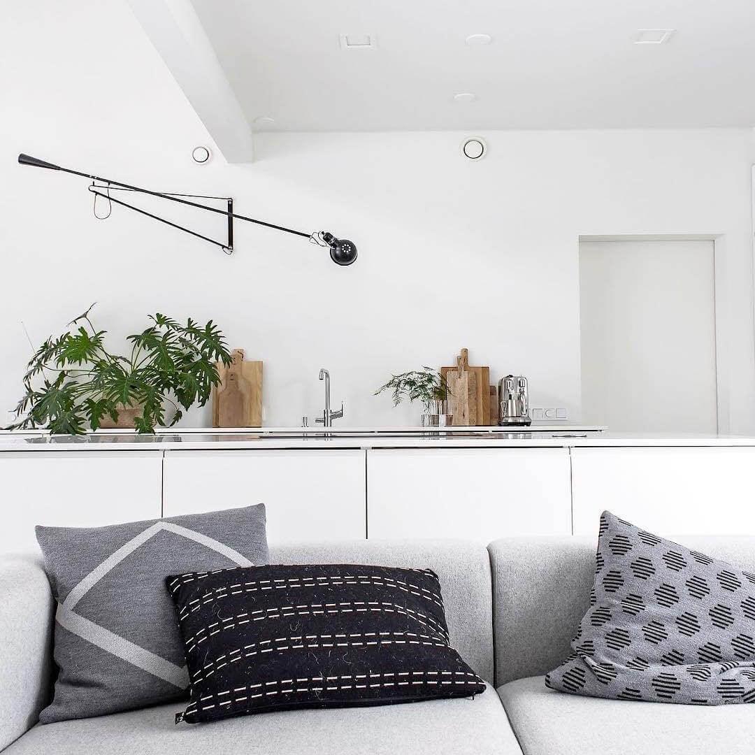 long-arm-living-room-art-wall-lamp