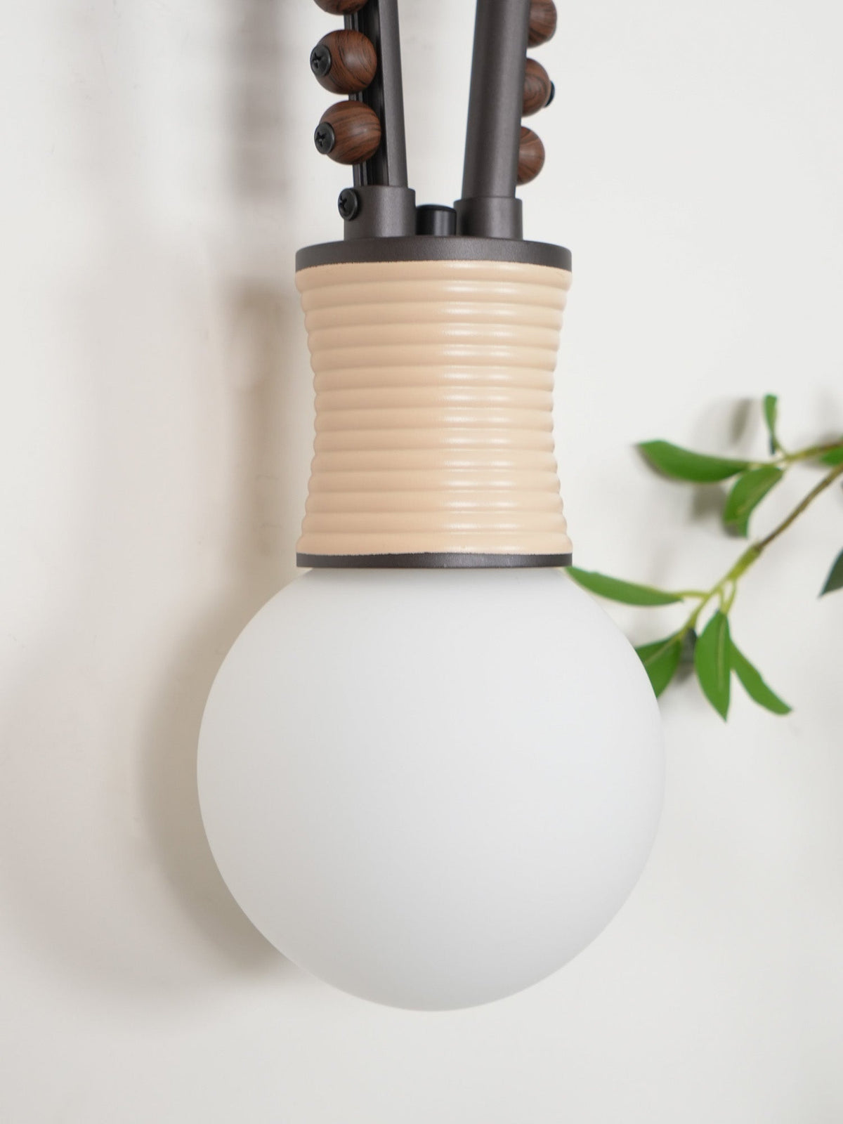 loop-wall-lamp