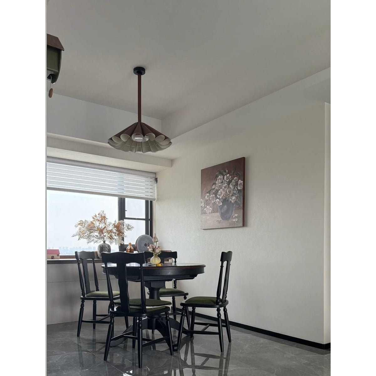 lora-pendant-lamp