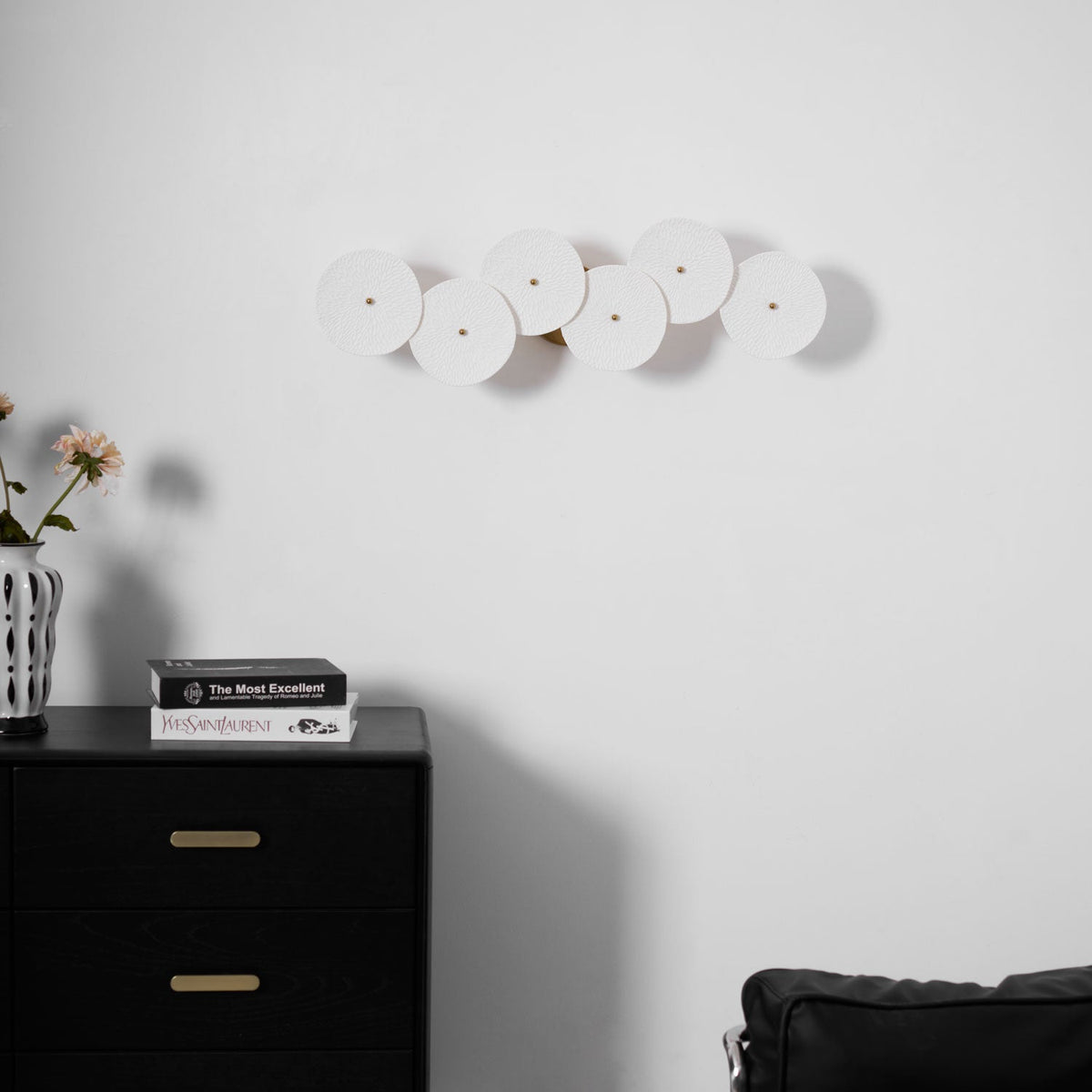 lotus-petal-wall-lamp