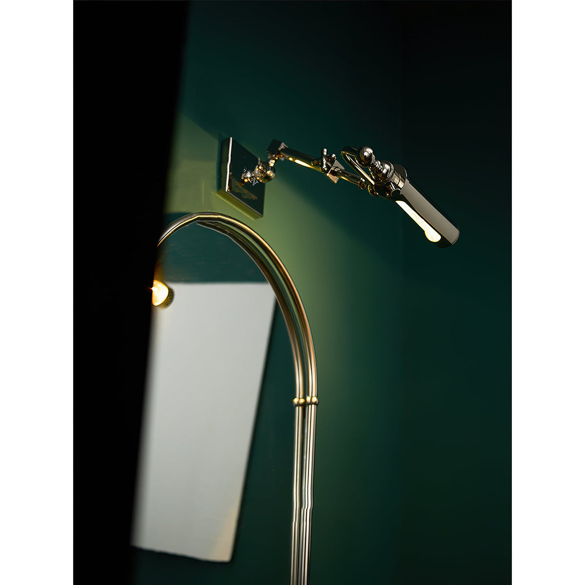 luca-wall-lamp