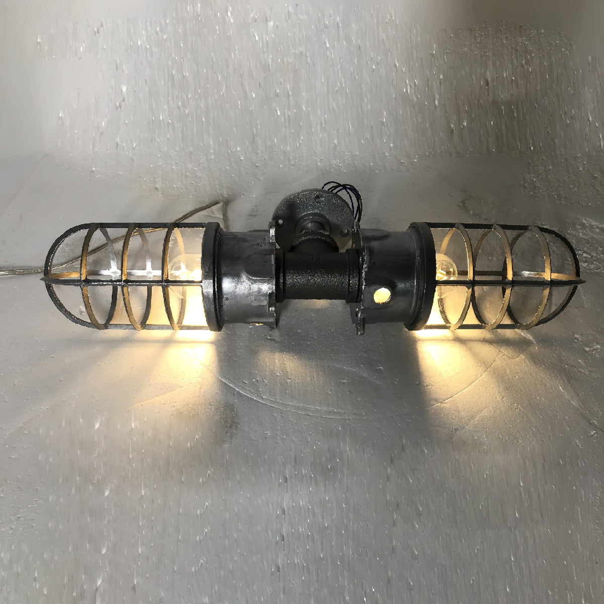 lucid-dudley-wall-lamp