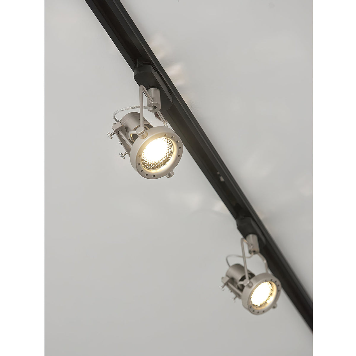 lucide-industrial-track-lights