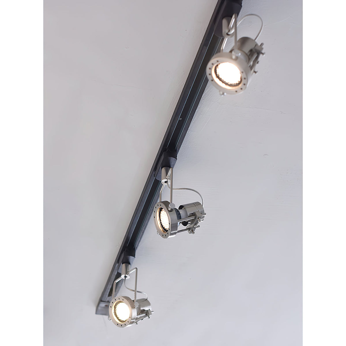 lucide-industrial-track-lights