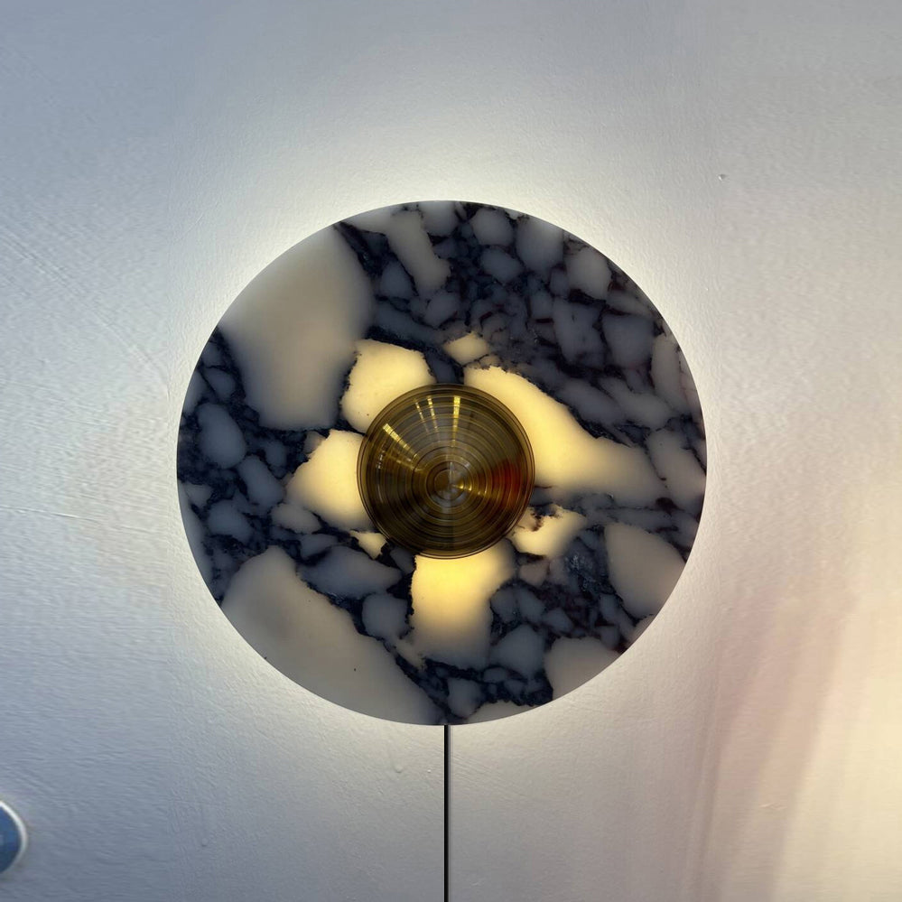 lucie-marble-plug-wall-lamp