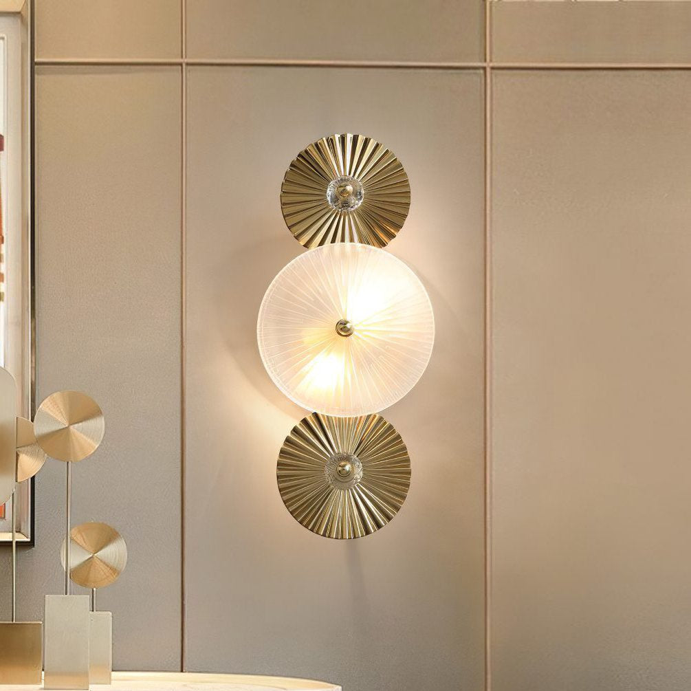 Lucky 8 Wall Lamp