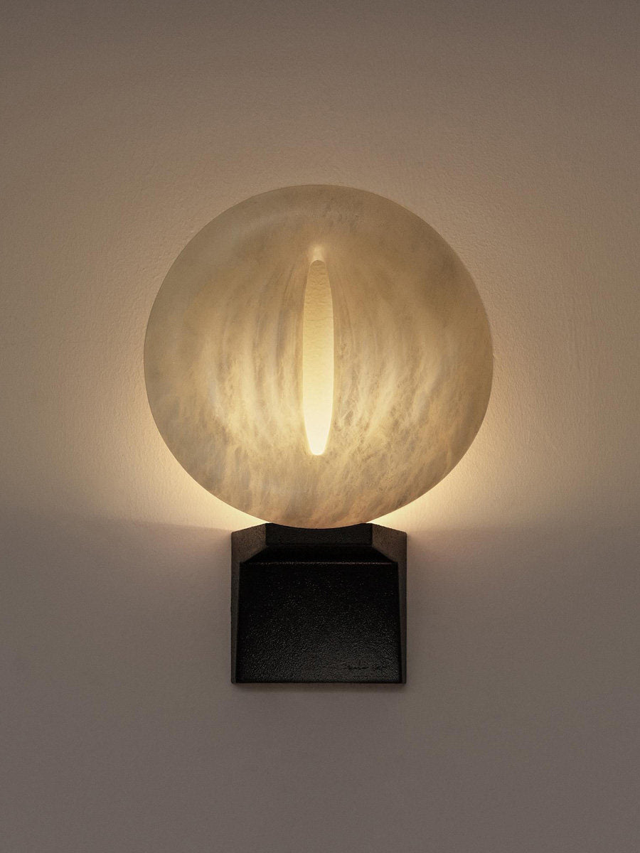 Lumen Rift Alabaster Wall Sconce – Modern LED Wall Light for Bedroom & Living Room