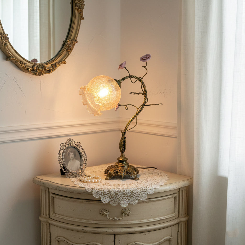 lumiere-table-lamp