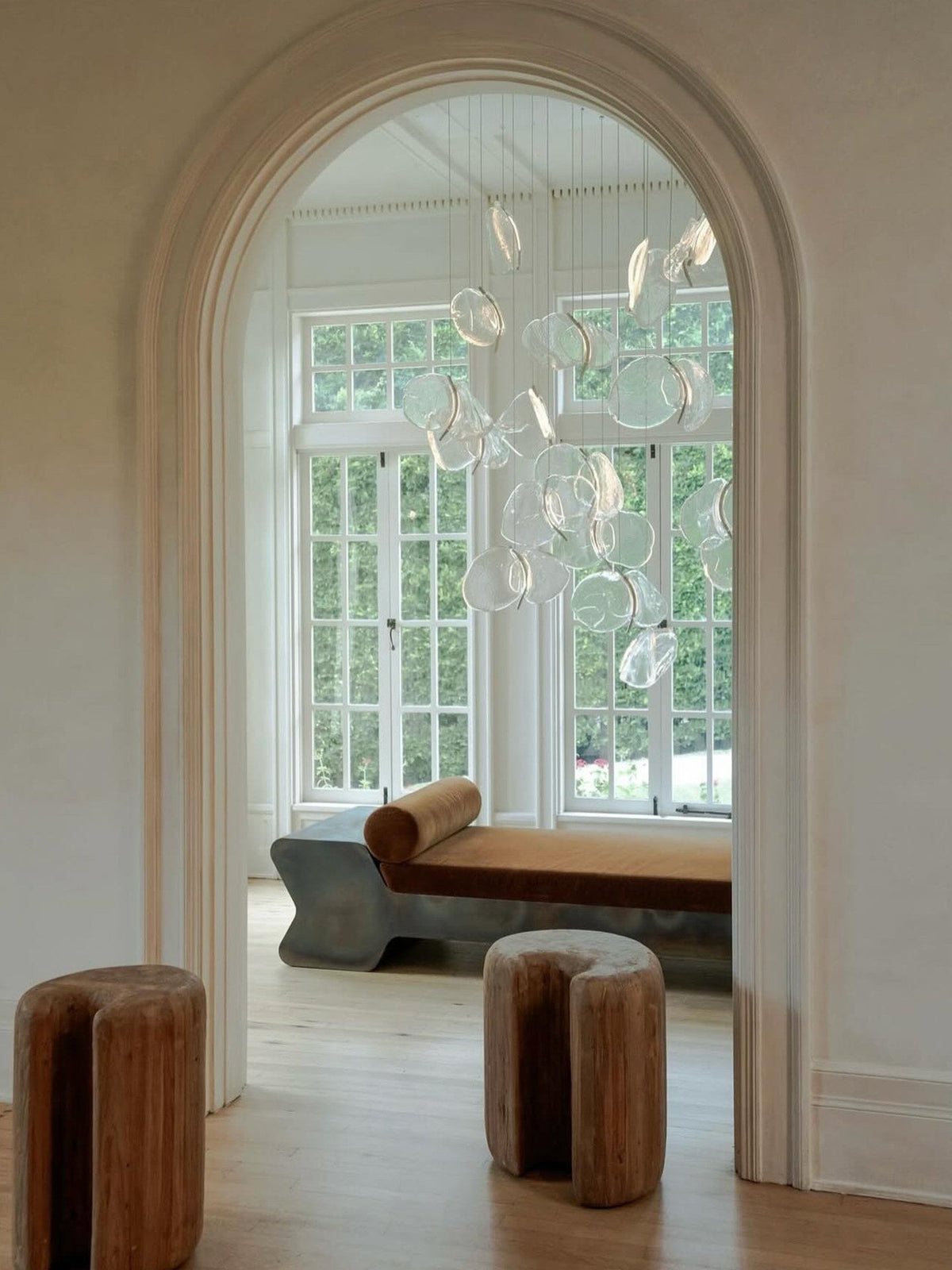 Luminous Glass Petals Pendant Chandelier – Modern LED Hanging Light for Dining Room and Living Room