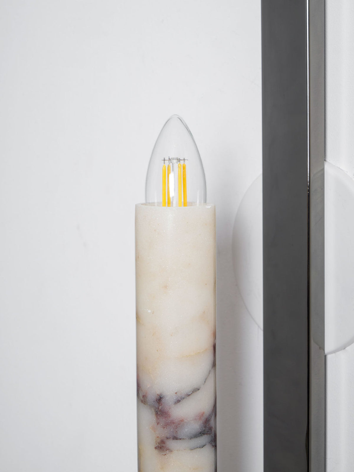Lumivolt Alabaster Wall Sconce – Modern Marble & Metal Wall Light